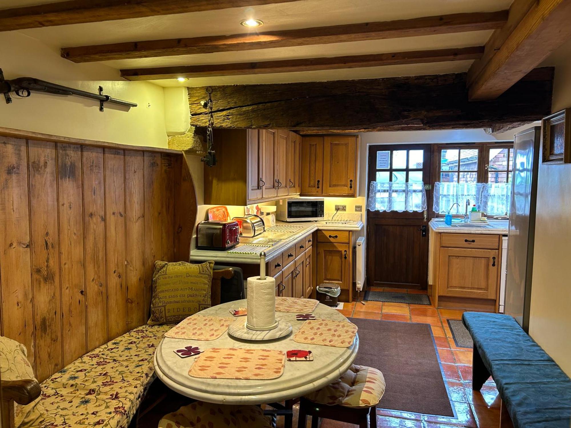 Keepers Cottage Wool Luaran gambar
