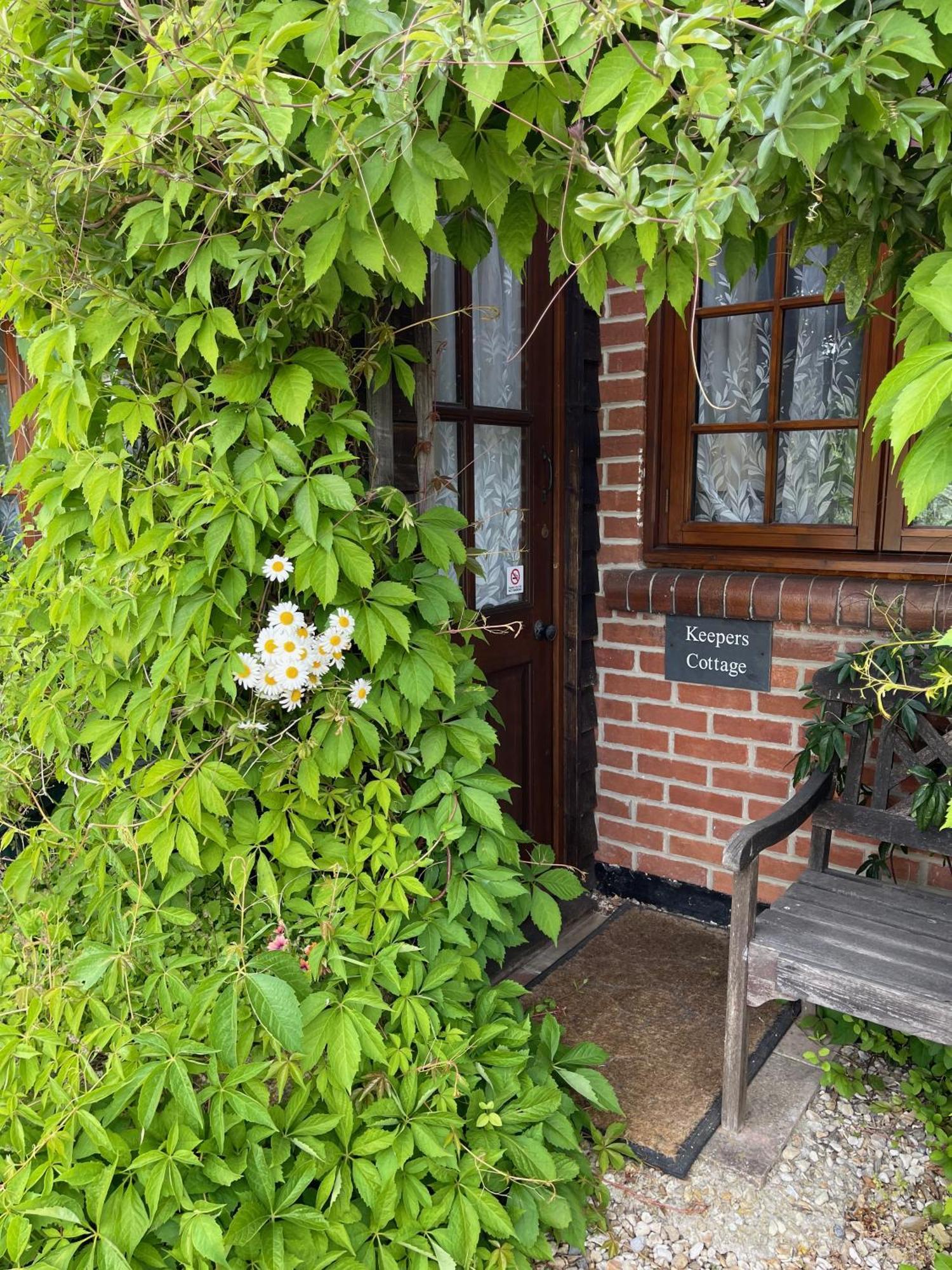 Keepers Cottage Wool Luaran gambar